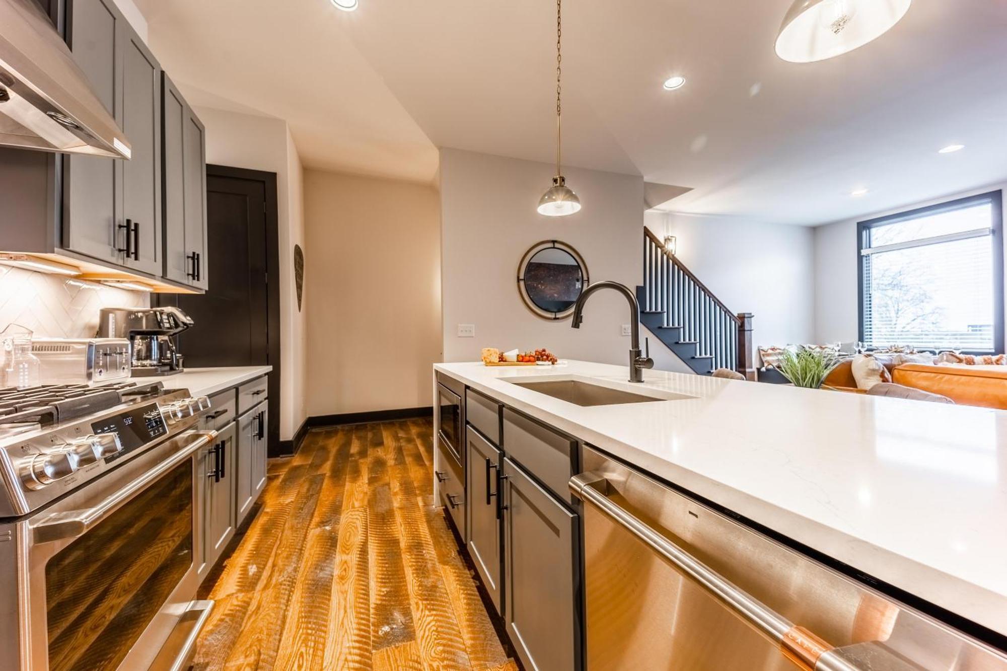 - 1037 Southside Ct #2 & #3 - Combo * Nashville